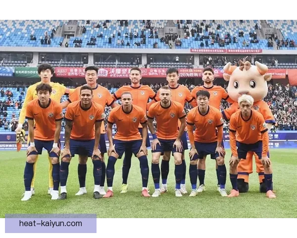 足球球星风采演变与未来展望：新时代阵容值得关注